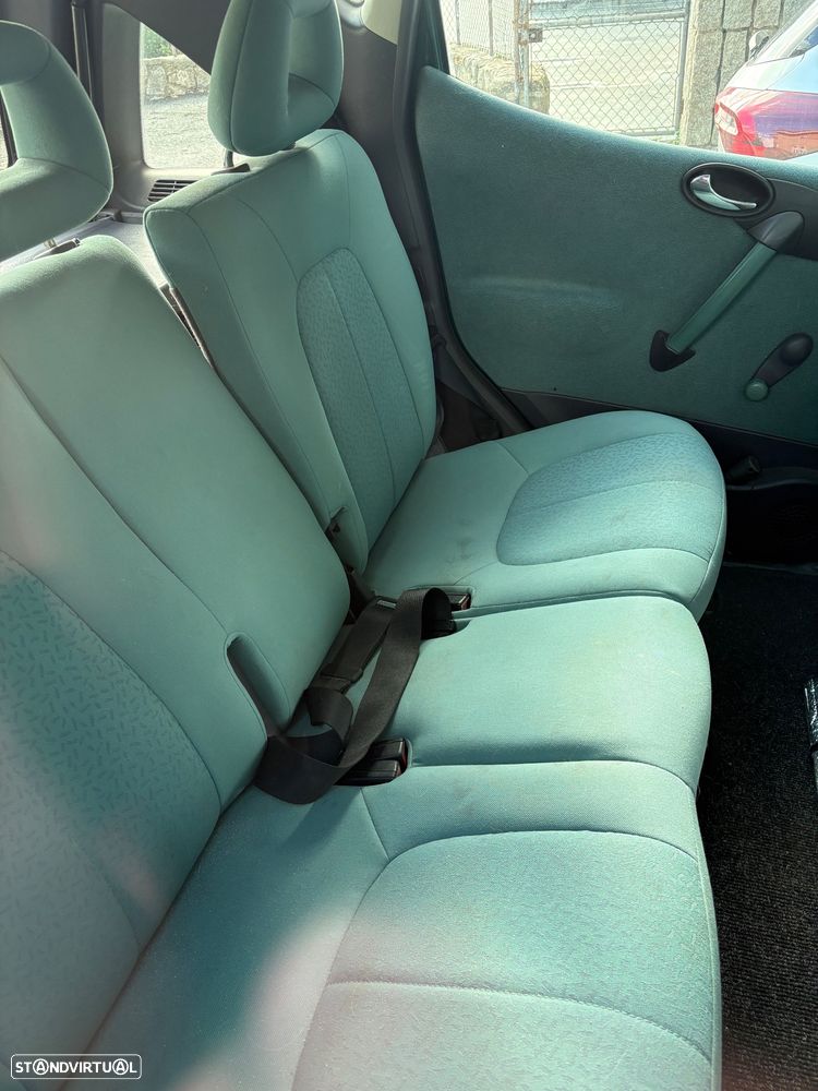 Mercedes-Benz A 140 Classic - 12
