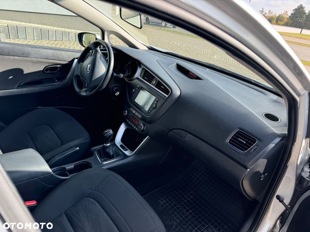 Kia Ceed Cee'd 1.6 CRDi M - 16