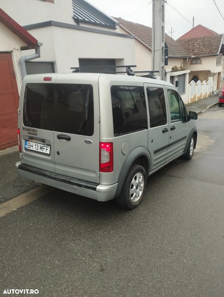 Ford Tourneo Connect - 12