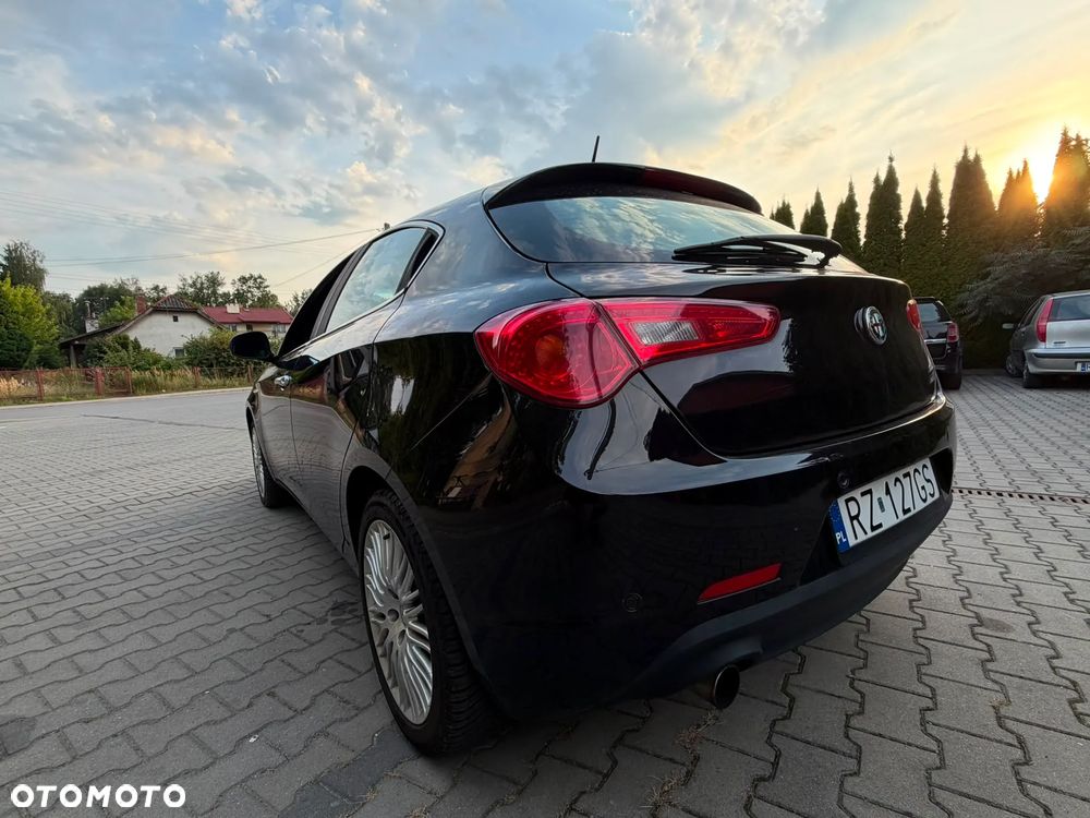 Alfa Romeo Giulietta 1.4 TB Veloce - 9