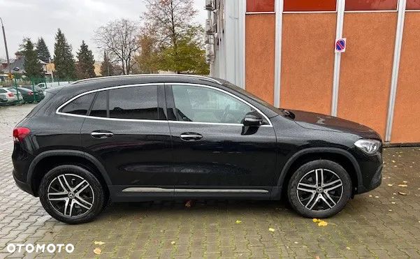 Mercedes-Benz GLA - 3