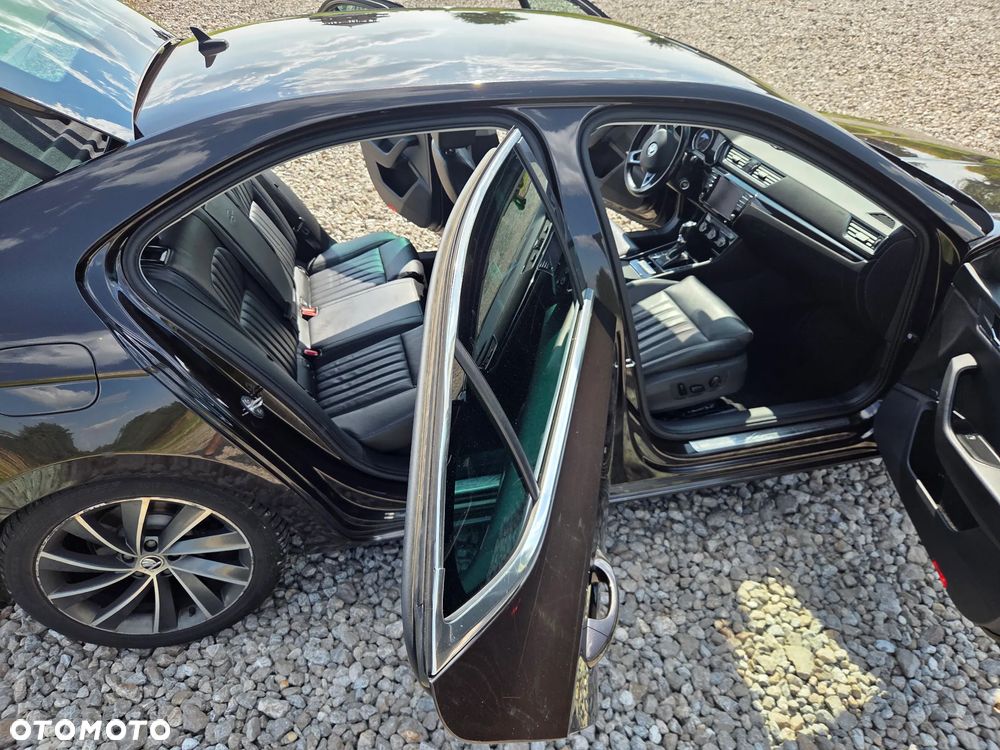 Skoda Superb 2.0 TDI L&K DSG - 8
