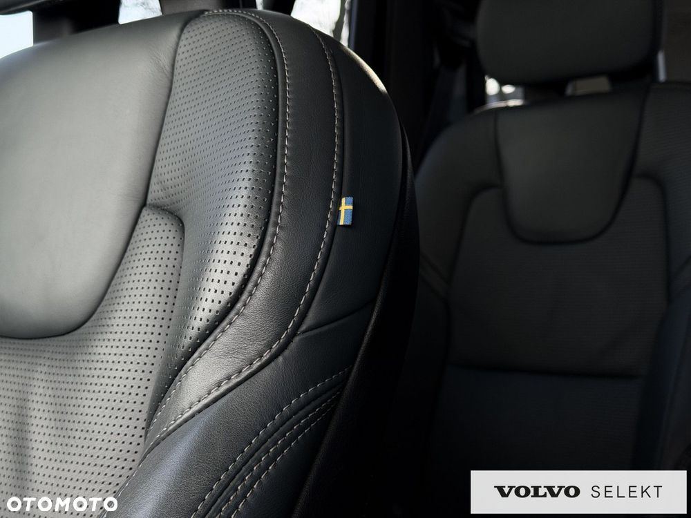 Volvo XC 90 - 37