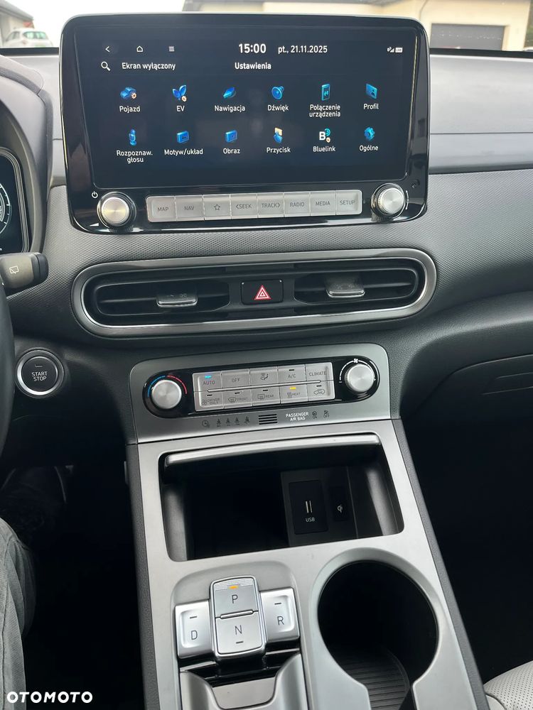 Hyundai Kona 64kWh Platinum - 36