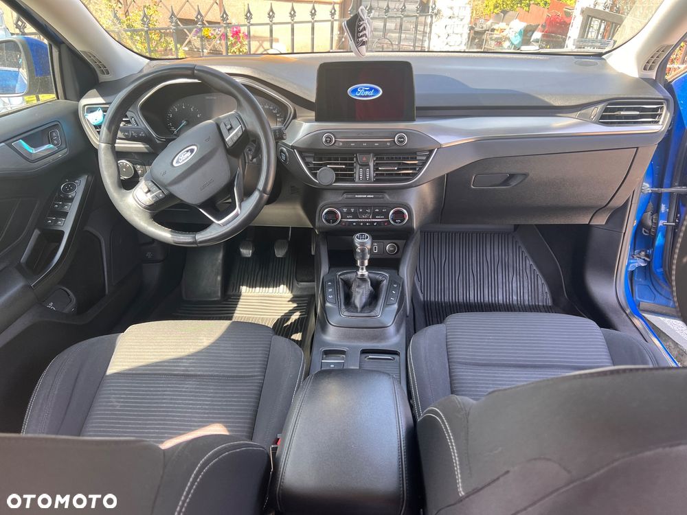 Ford Focus 1.5 EcoBoost Titanium ASS - 9