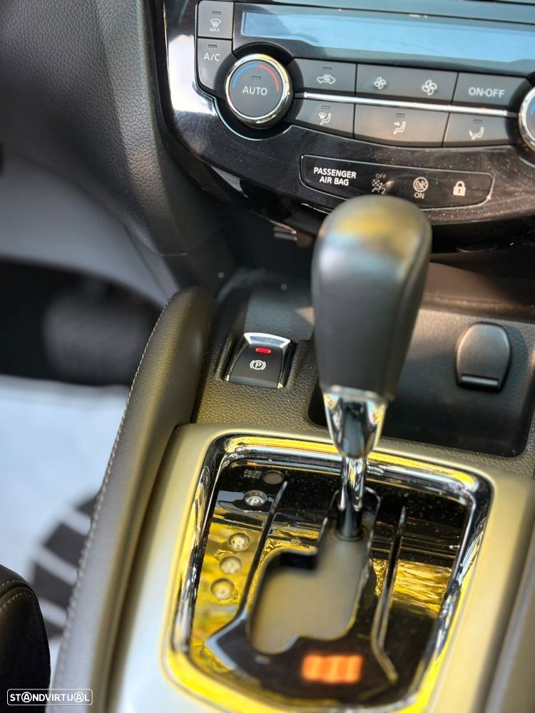 Nissan Qashqai 1.6 dCi Tekna J19 Xtronic - 14