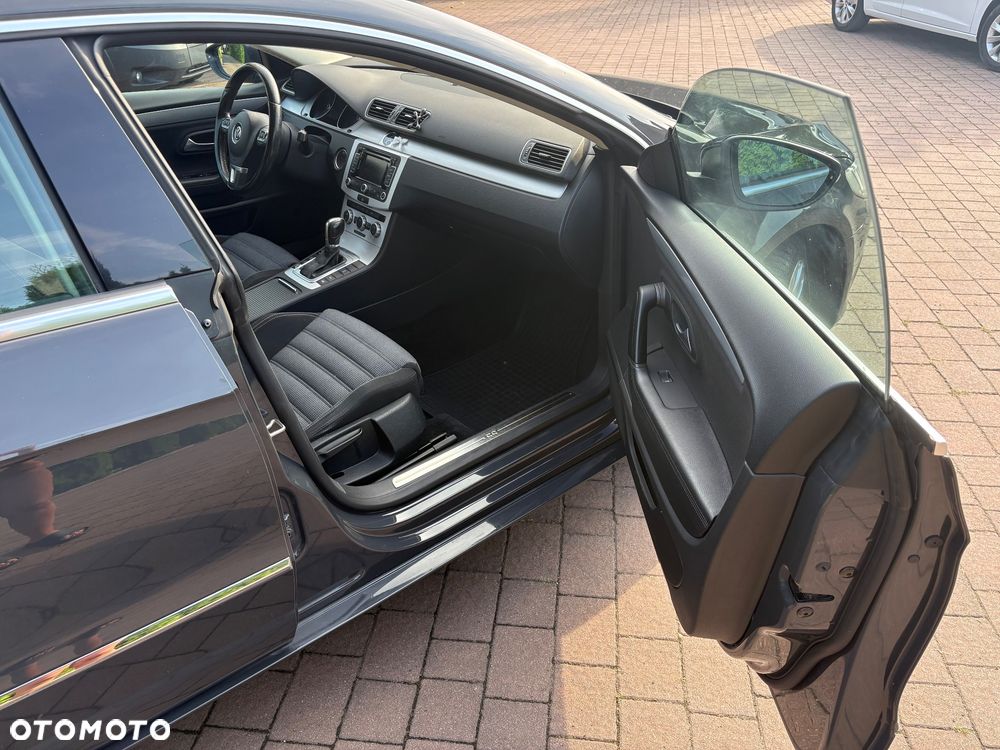 Volkswagen Passat CC - 11
