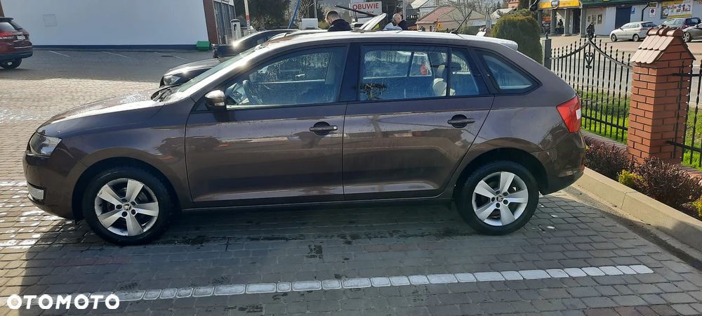 Skoda RAPID 1.2 TSI Ambition - 4