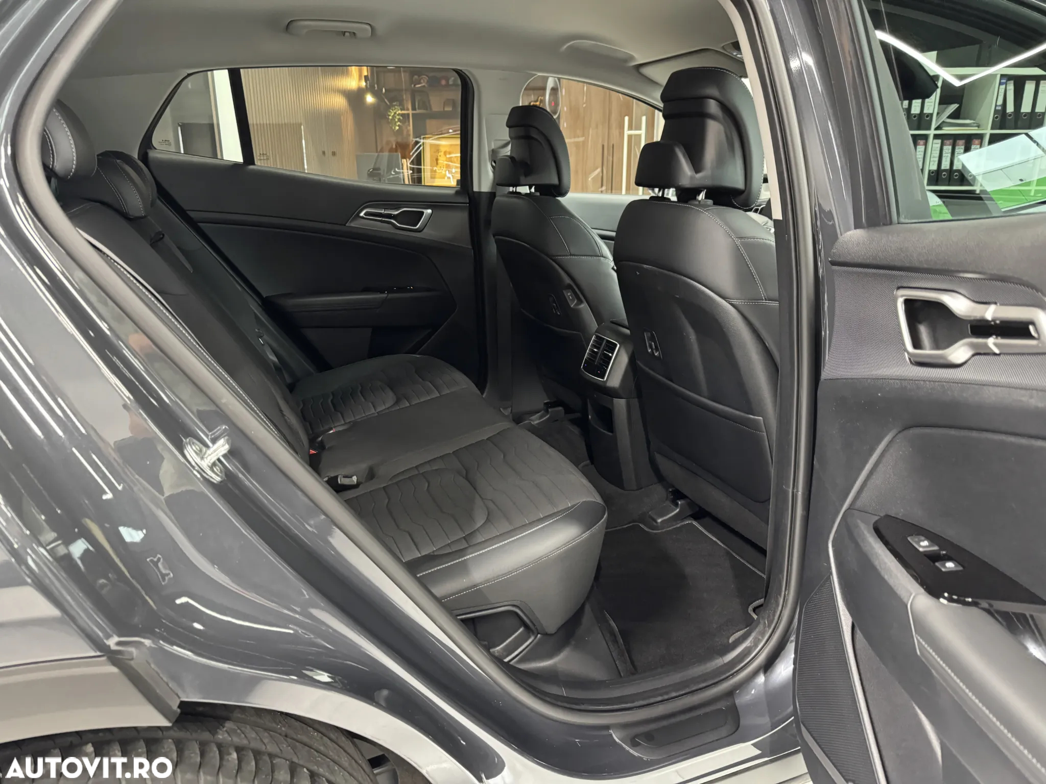 Kia Sportage 1.6 T-GDI AWD Plug-in Hybrid Paket Spirit - 9