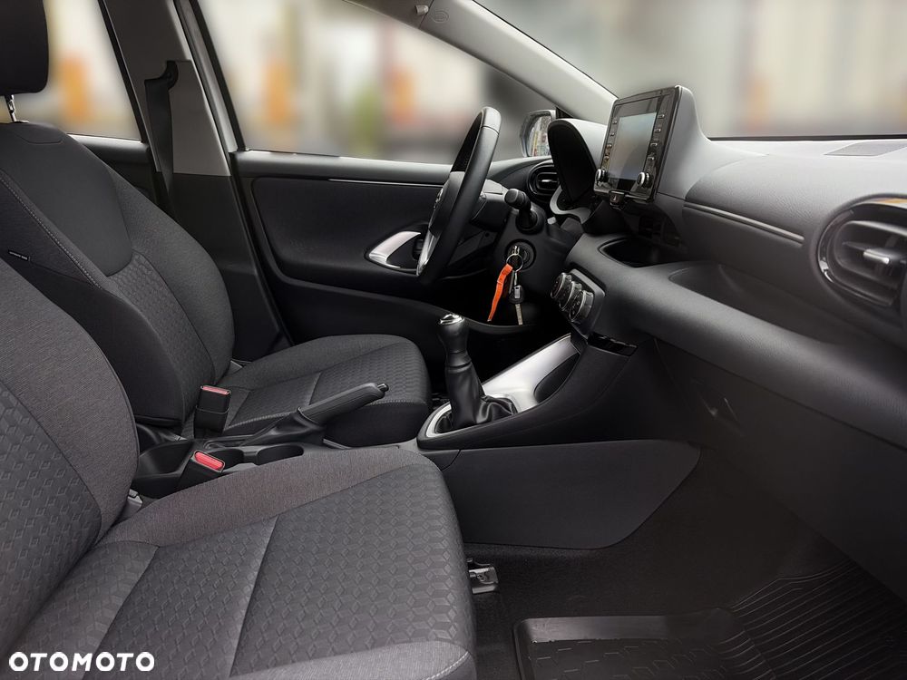 Toyota Yaris 1.0 Comfort - 10