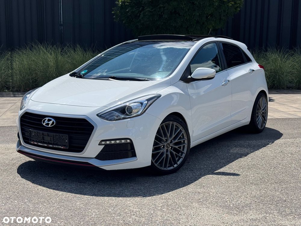 Hyundai i30 1.6 GDI Turbo Luxury - 2