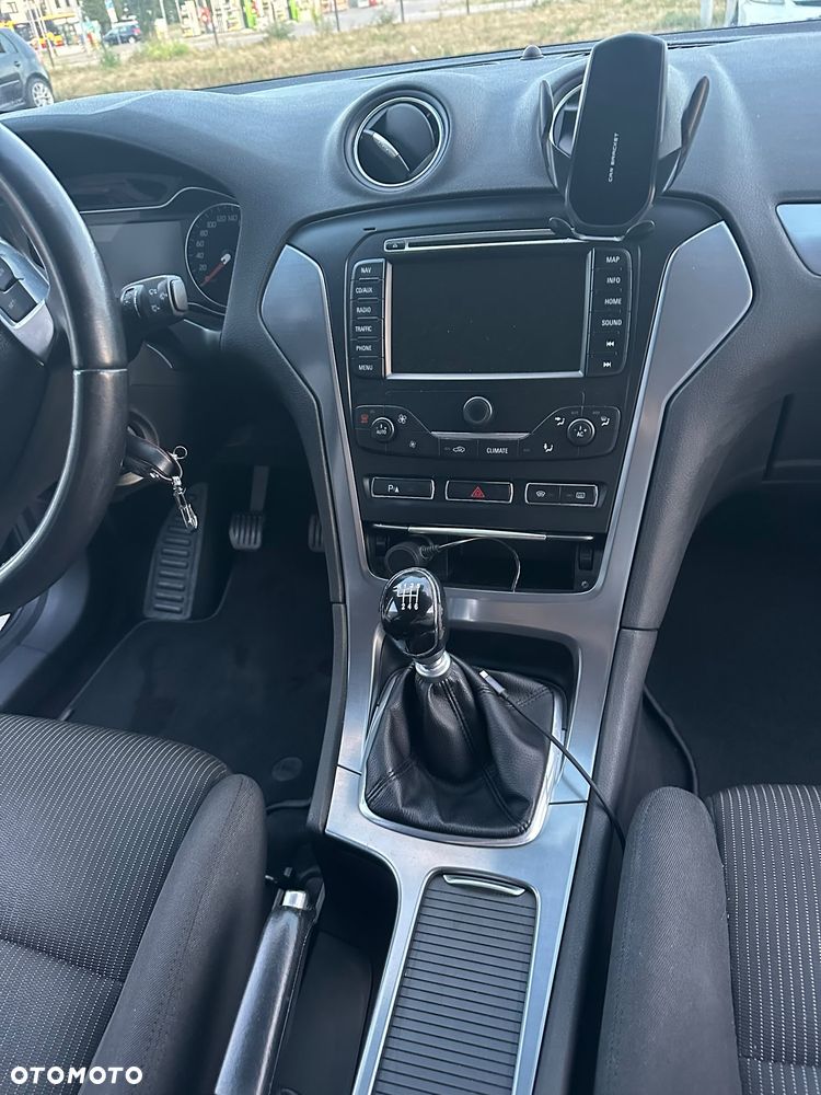 Ford Mondeo 2.0 TDCi Titanium - 24
