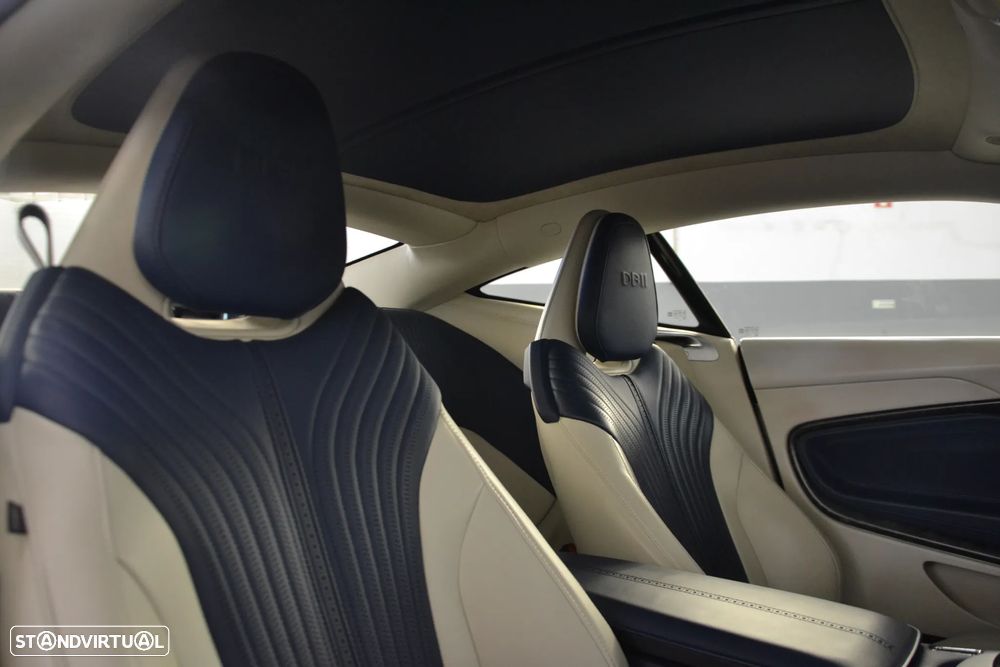 Aston Martin DB11 Coupé V12 Auto - 26