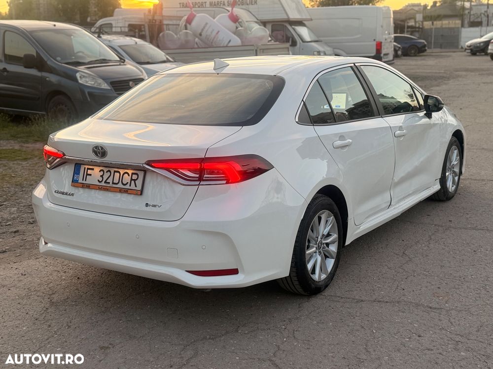 Toyota Corolla 1.8 HSD Business - 14