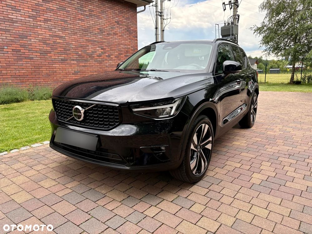 Volvo XC 40 B5 AWD Ultimate Dark - 3