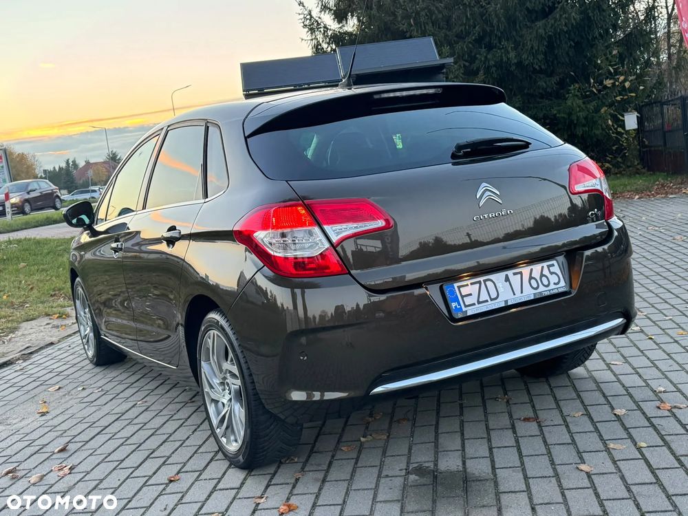 Citroën C4 VTi 120 Exclusive - 4