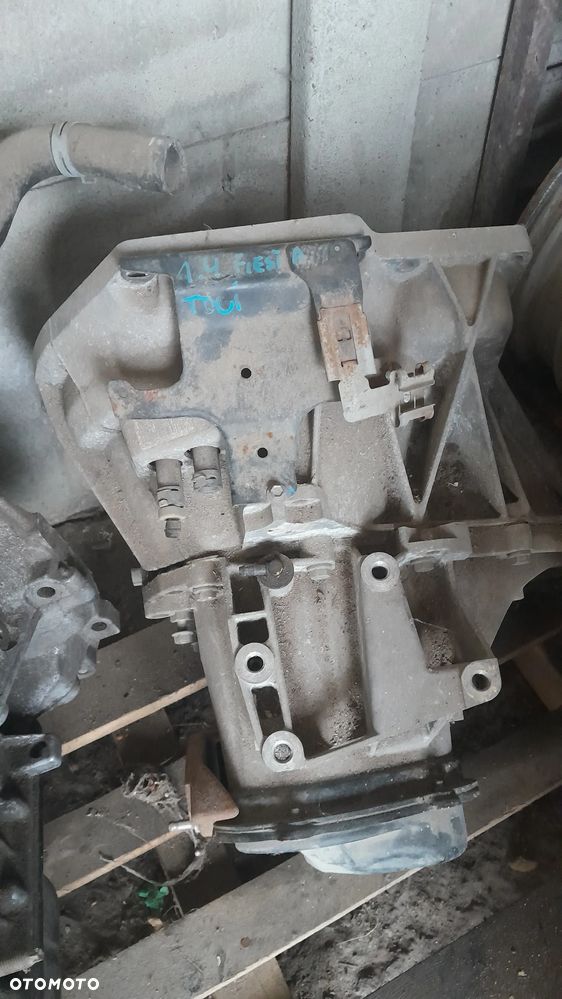 FORD FIESTA MK7 1.4TDCI SILNIK 7V2Q6007AB i Skrzynia biegów - 6