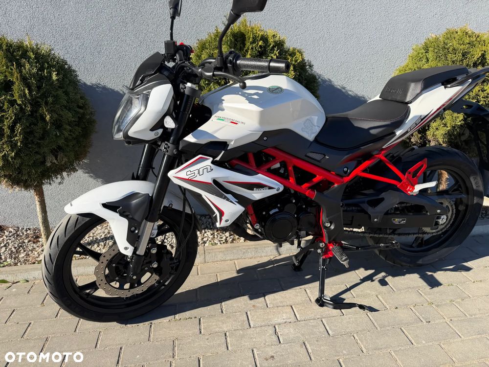 Benelli BN 125 - 9