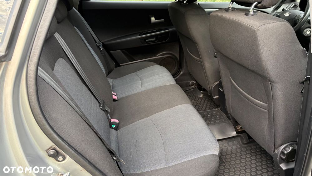 Kia Ceed 1.6 CVVT Automatik Spirit - 23
