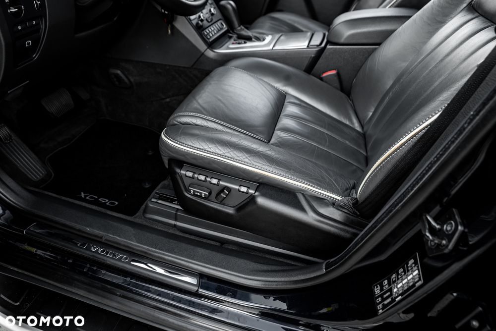Volvo XC 90 D5 Momentum - 20