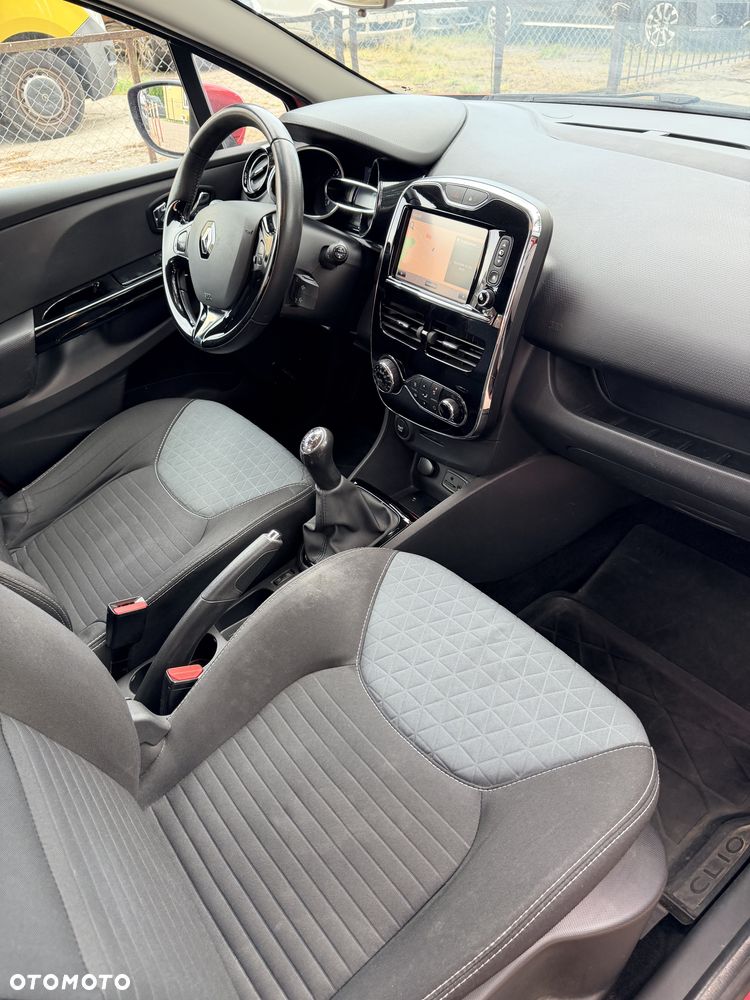 Renault Clio - 18
