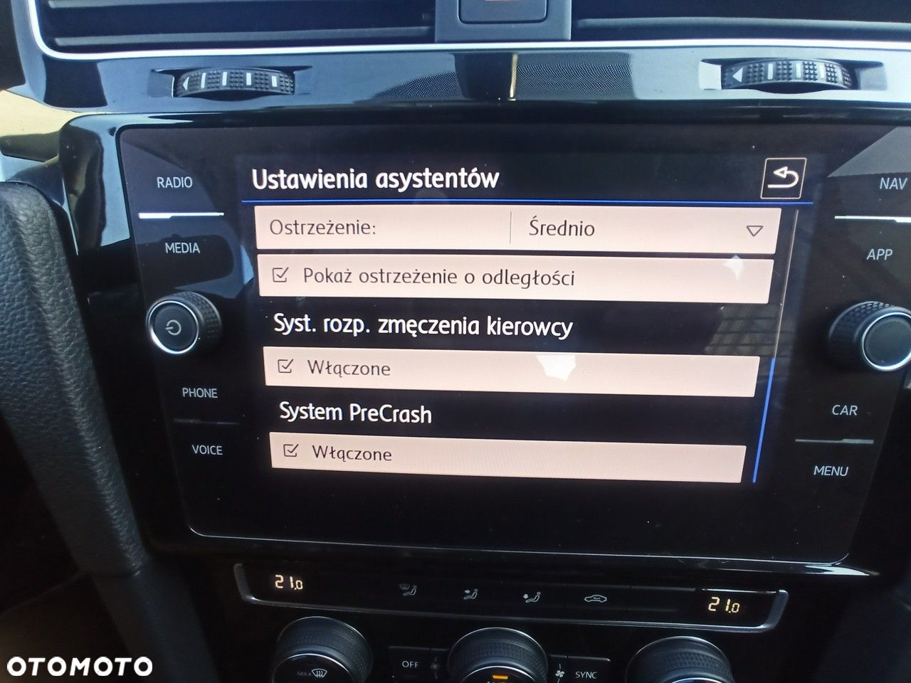 Volkswagen Golf 1.0 TSI OPF Comfortline - 23
