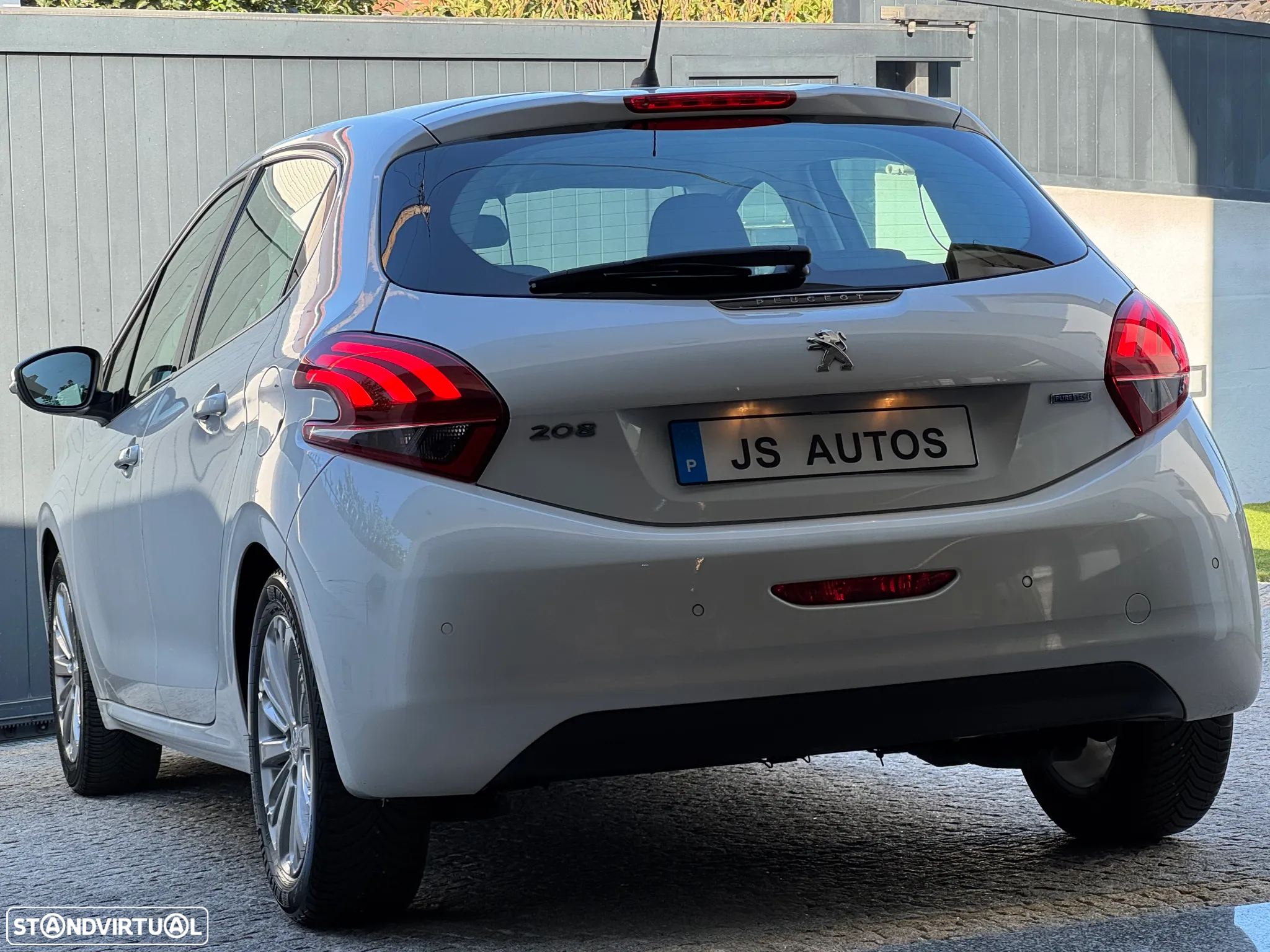 Peugeot 208 PureTech 82 Allure - 5