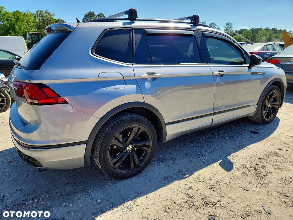 Volkswagen Tiguan - 4