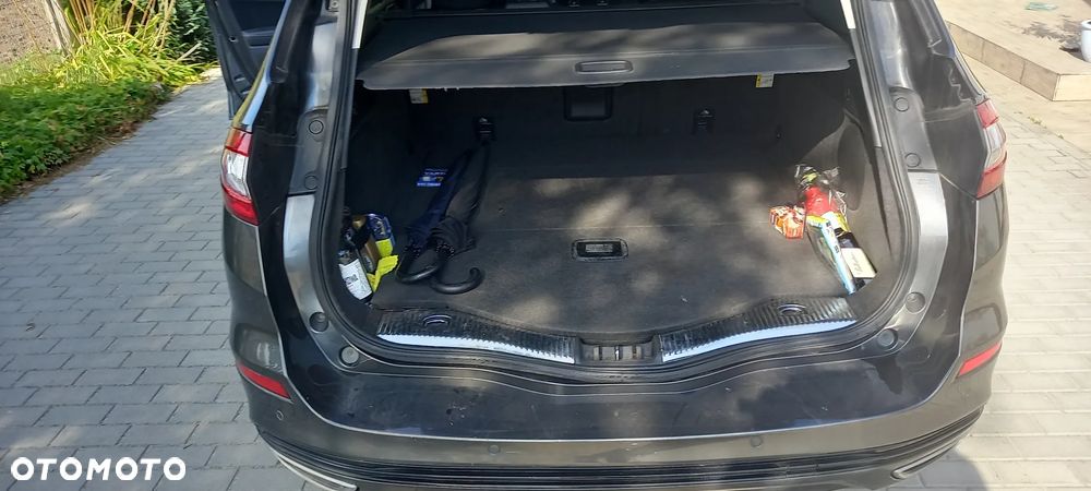 Ford Mondeo ver-2-0-tdci-start--stopp-powershift--aut-titanium - 10