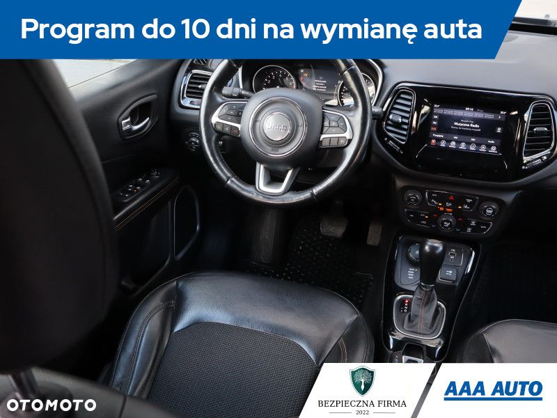 Jeep Compass - 8
