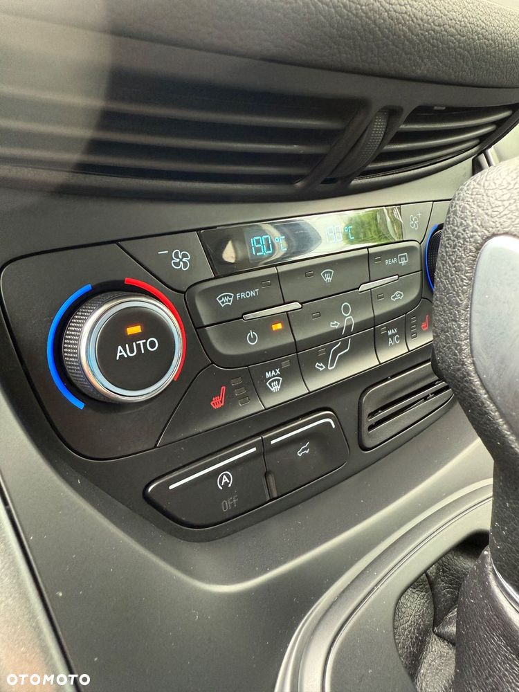 Ford Kuga - 16