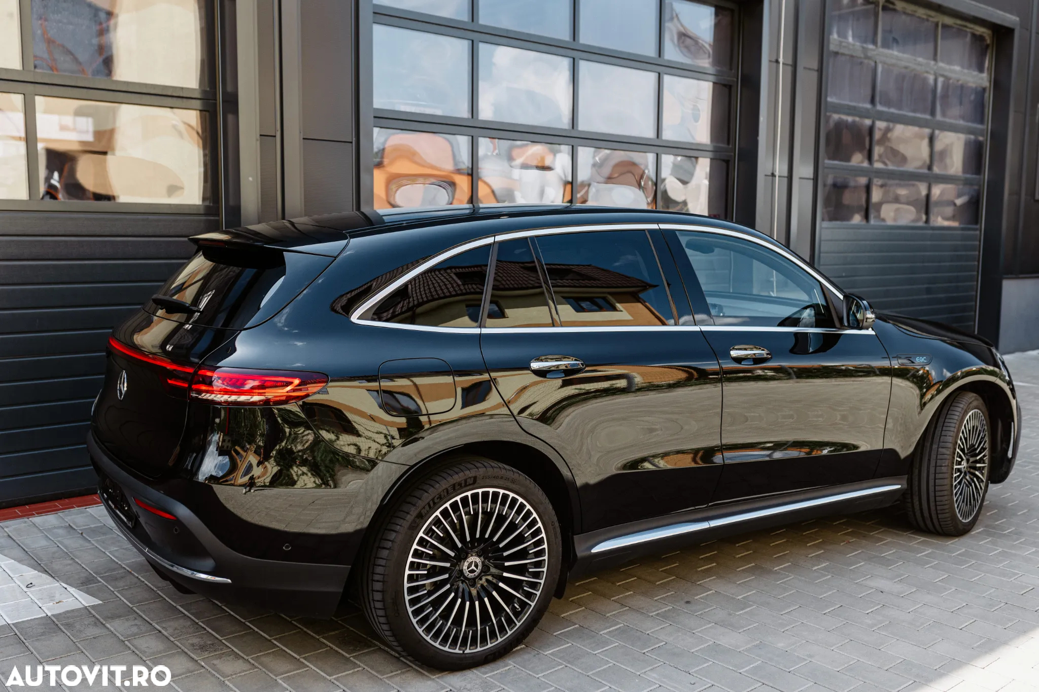 Mercedes-Benz EQC 400 4Matic AMG Line - 10