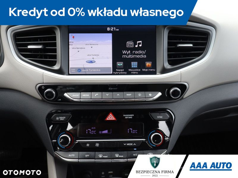 Hyundai IONIQ - 13