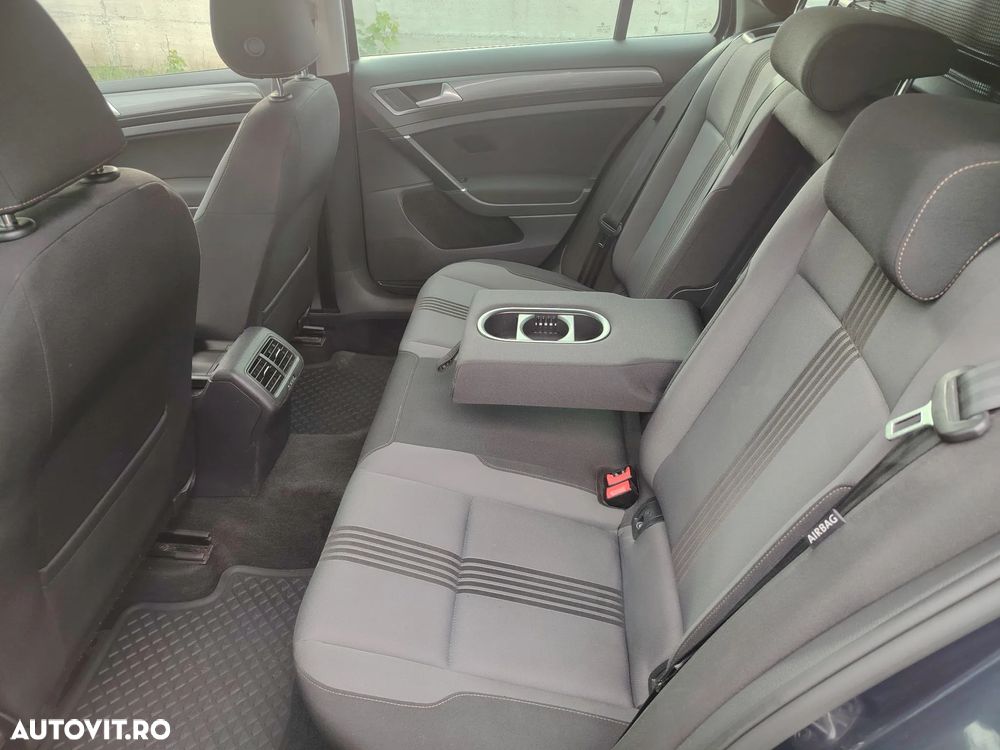 Volkswagen Golf 2.0 TDI BlueMotion Technology DSG Allstar - 8