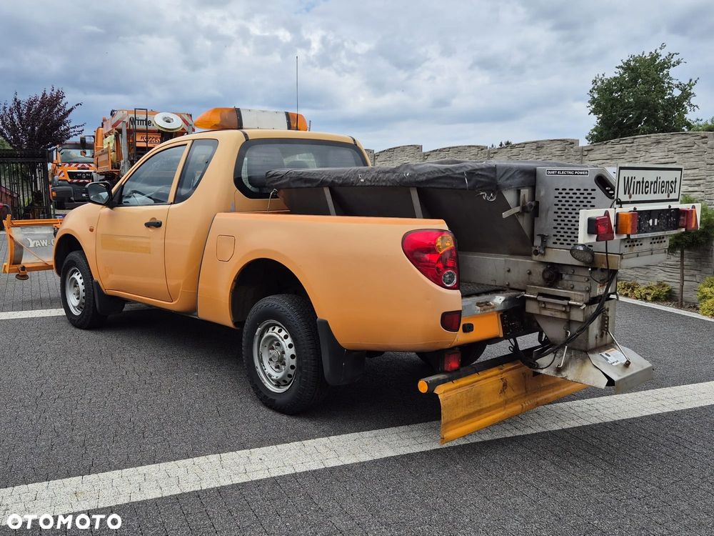 Mitsubishi L200 4x4 Pług Piaskarka - 4