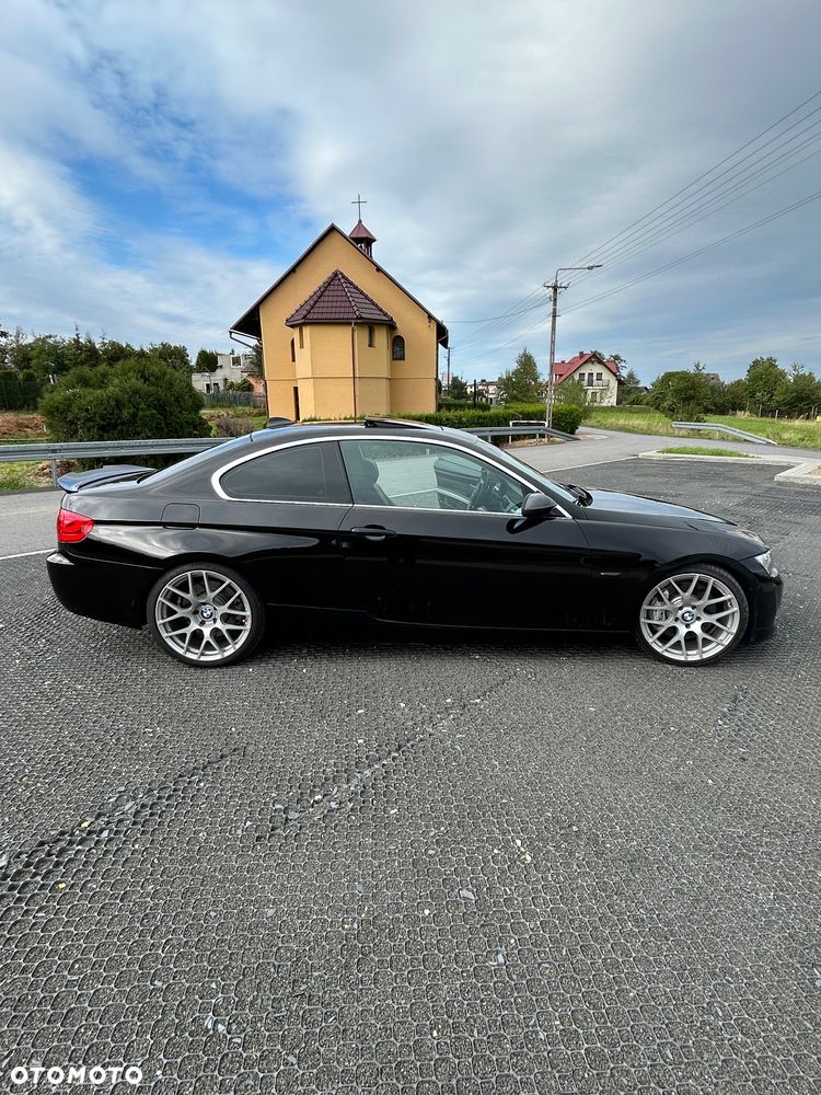 BMW Seria 3 335i - 28