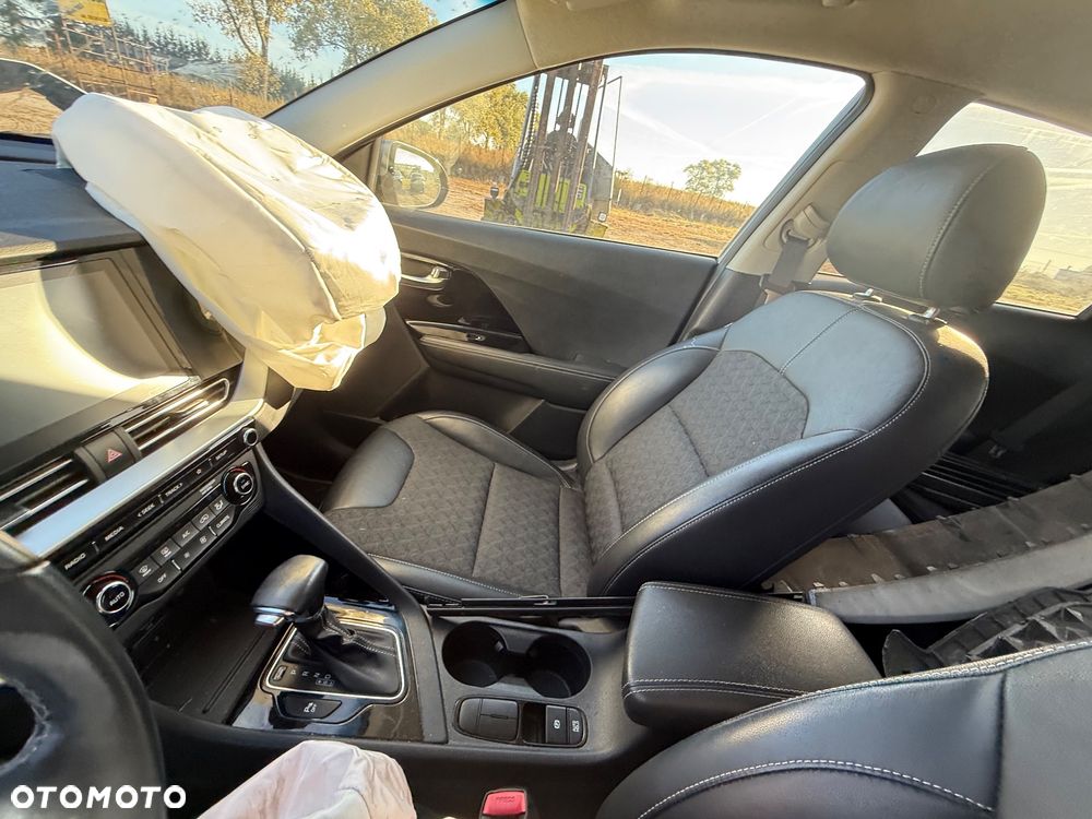 Kia Niro 1.6 GDI HEV 2WD OPF Vision - 24