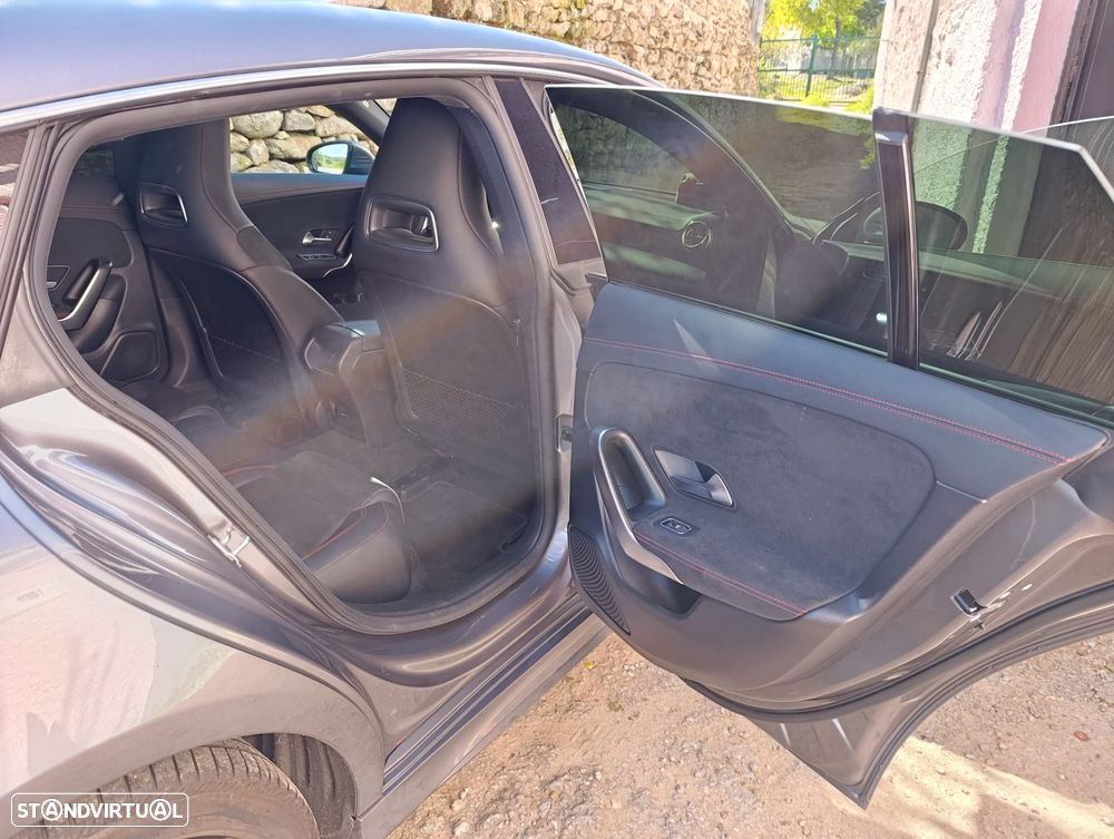 Mercedes-Benz CLA 250 e 8G-DCT AMG Line - 2