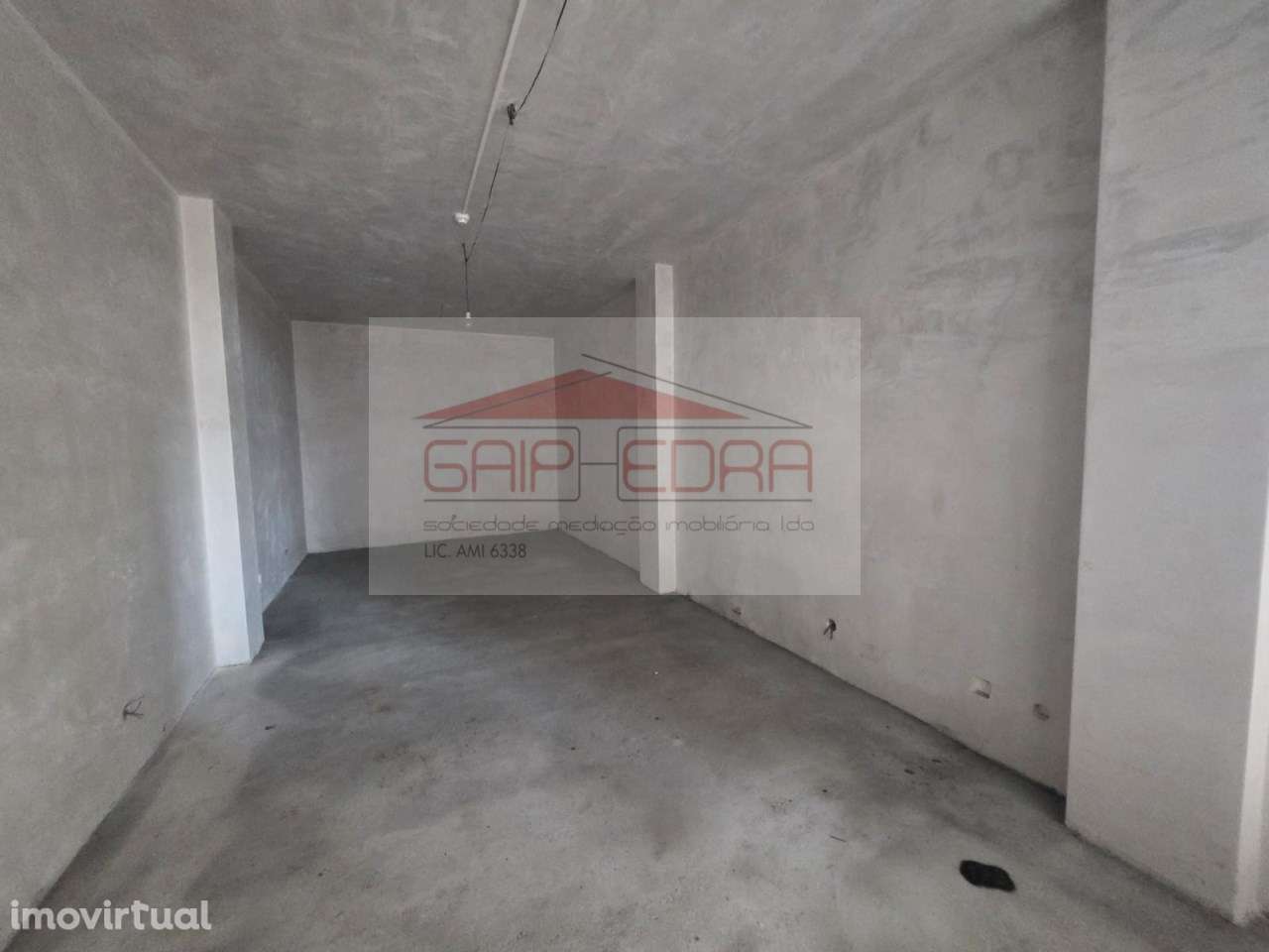 Lojas Shopping Europa no centro de Valença - Grande imagem: 2/14