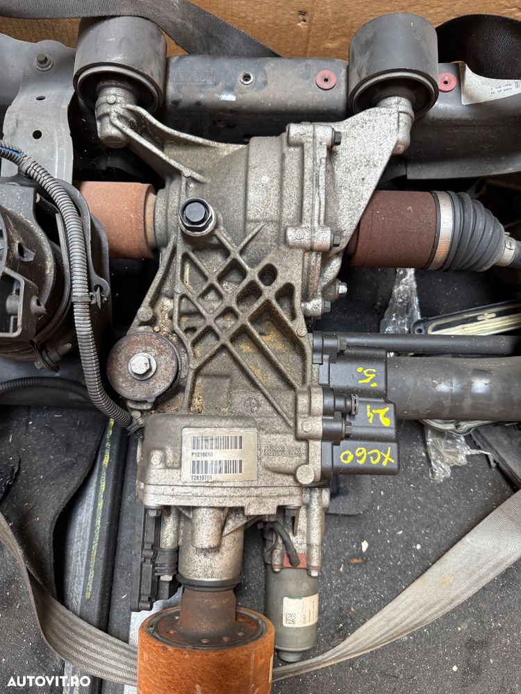 Grup punte spate, diferential VOLVO XC 60 ,4x4 , an 2010-2016, motorizare 2.4 Diesel - 2