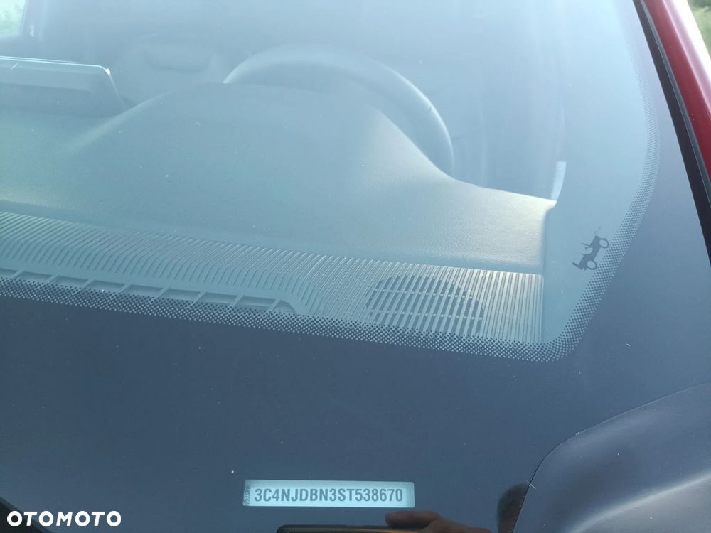 Jeep Compass - 27
