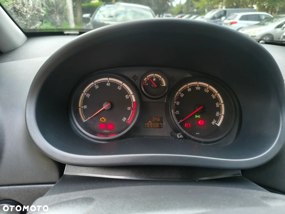 Opel Corsa - 8