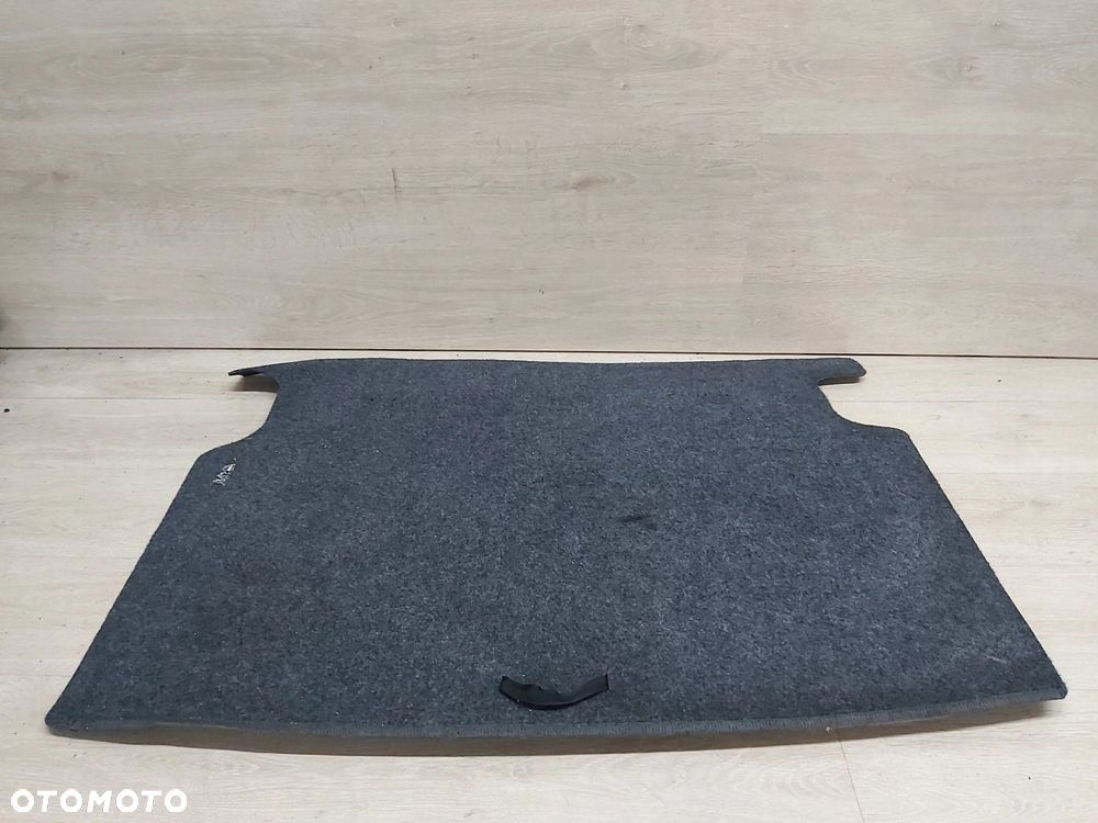 Toyota Corolla E12 wykładzina podłoga bagażnika hatchback HB - 1