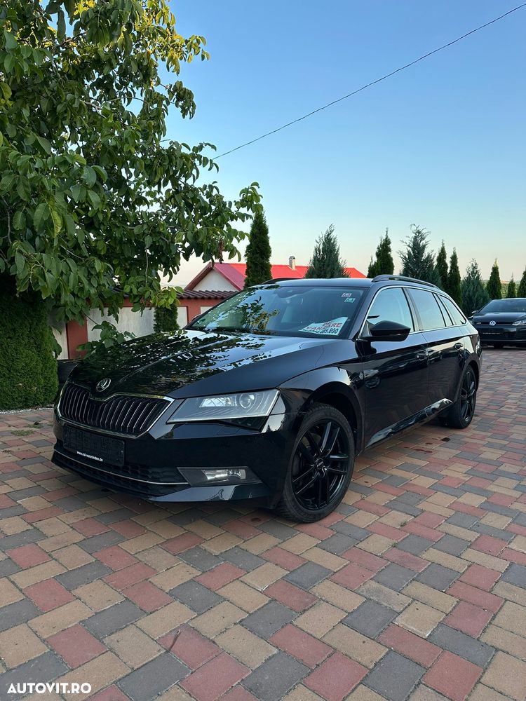 Skoda Superb 2.0 TDI DSG Sportline - 1