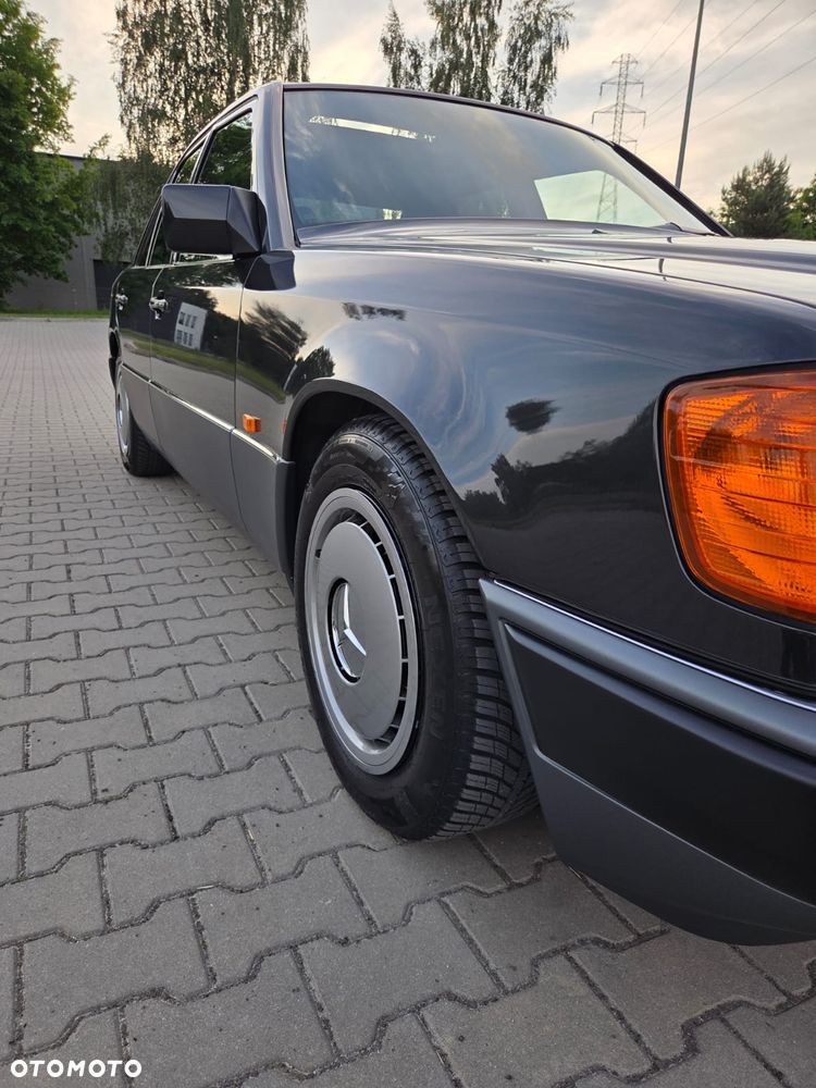 Mercedes-Benz W124 (1984-1993) ver-260-se - 6