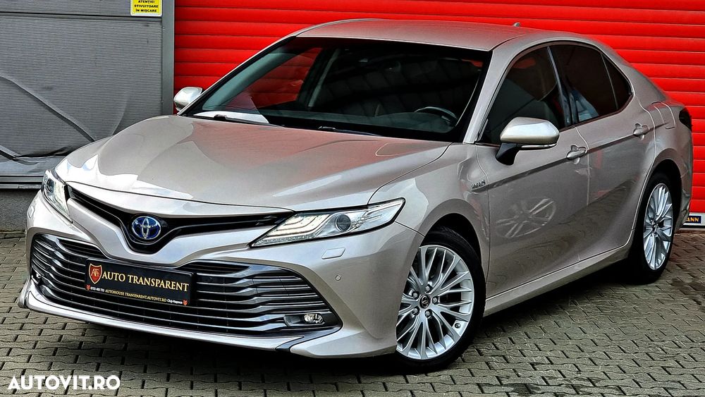 Toyota Camry 2.5 Hybrid Business - 12