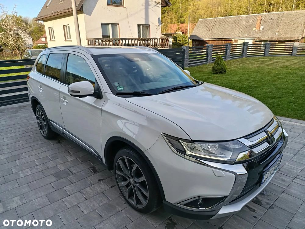 Mitsubishi Outlander 2.0 4WD CVT Diamant Edition+ - 2