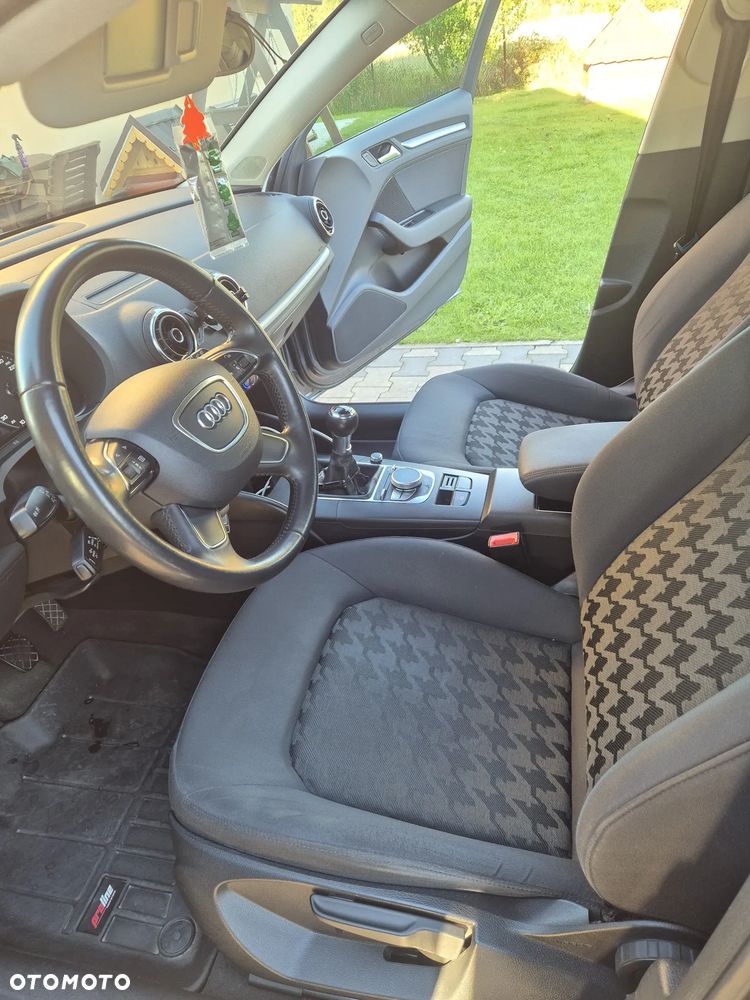 Audi A3 Sportback - 10
