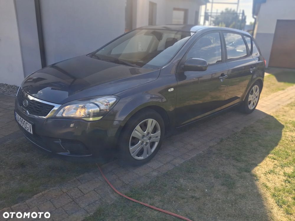 Kia Ceed 1.4 Comfort - 1