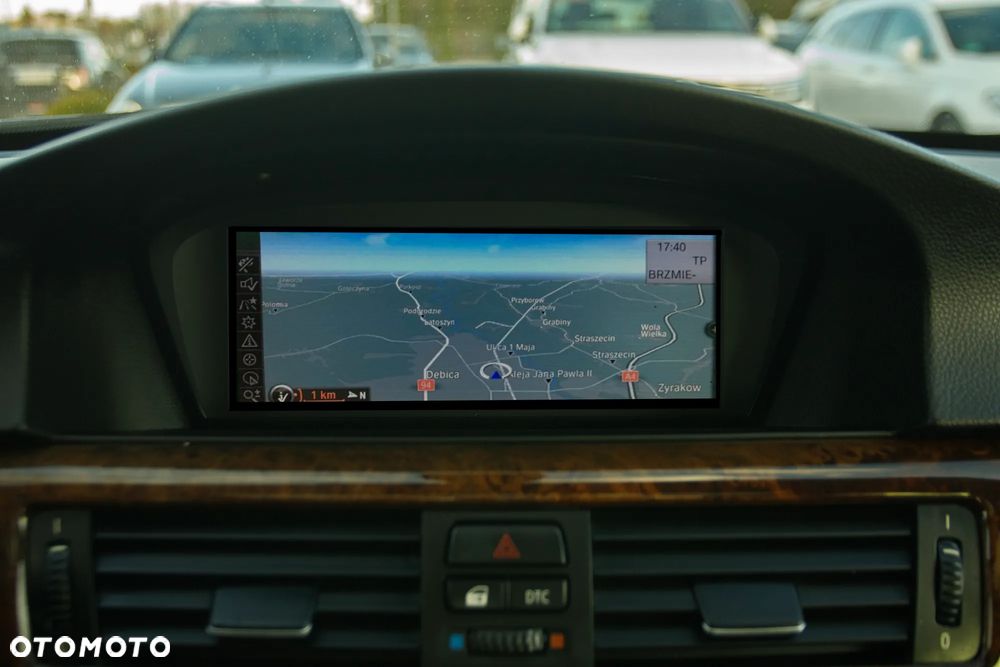 BMW Seria 3 330i - 20